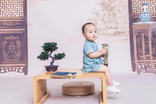 广州供卵包男孩宝宝几个月会认人